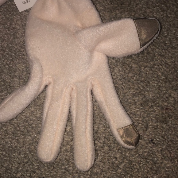 Gloves - Picture 2 of 4